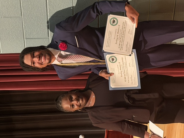 Earling Hunter, ll was presented his VBA Bank Day scholarship at his local high school this month.