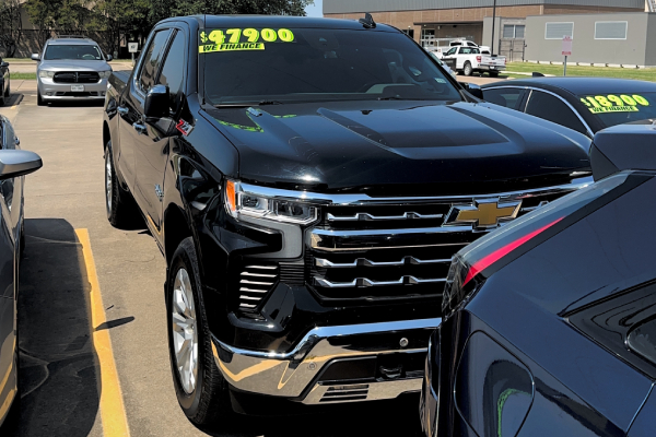 2022 Chevrolet Silverado 1500 Crew Cab LTZ 4WD Black