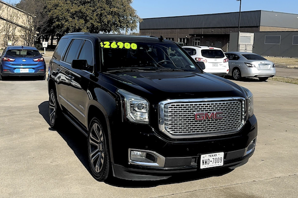 2017 GMC Yukon Denali Black