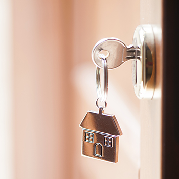 4 Quick and Essential Tips for Buying a Home 4 Quick and Essential Tips for Buying a Home