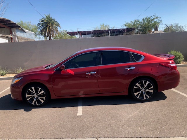 2016 Nissan