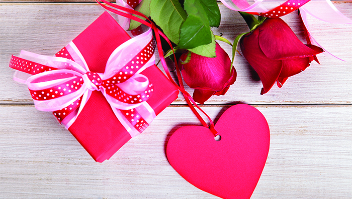 15 Tips to Save Money on Valentine's Day