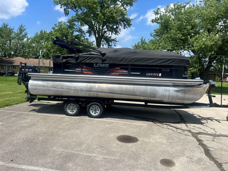 2021 LOWE TRITOON SS 210 V