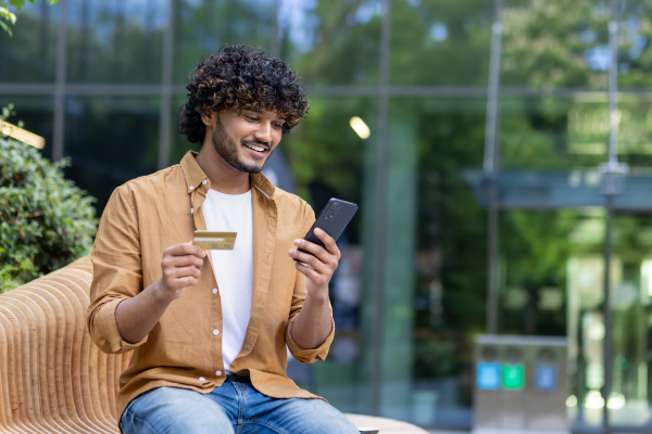 Your Complete Guide to Using Your Credit Cards Your Complete Guide to Using Your Credit Cards