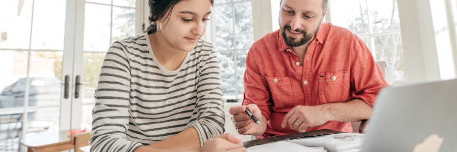 Growing Good Money Habits: A Guide to Bank Accounts for Kids and Teens