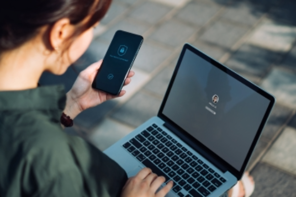 The Dark Web & Identity Theft: What You Should Know The Dark Web & Identity Theft: What You Should Know
