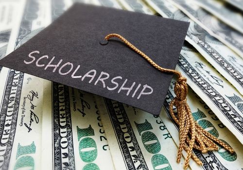 Scholarship Opportunity For  High School Seniors and College Students