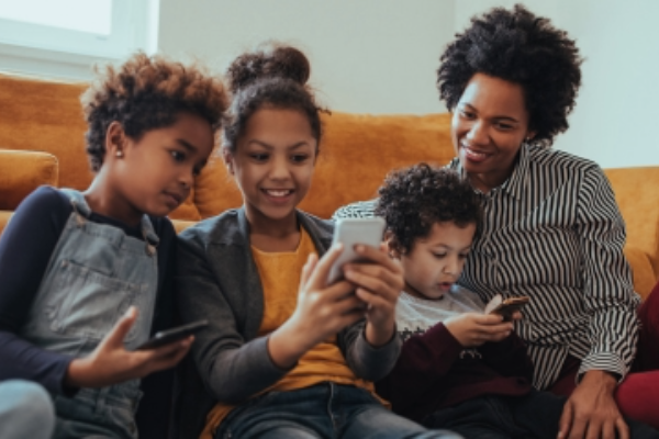 Security Strategies for Kids When Spending and Saving Security Strategies for Kids When Spending and Saving