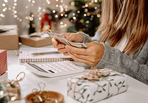 7 Tips to Help with Holiday Budgeting