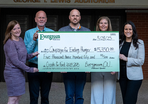 Evergreen CU & Maine Mariners Fight Hunger with Goals for Good Evergreen CU & Maine Mariners Fight Hunger with Goals for Good