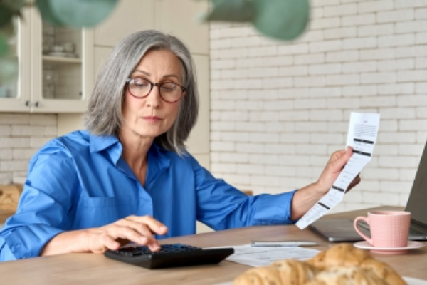 4 Ways Bank Imposters Try to Scam You 4 Ways Bank Imposters Try to Scam You