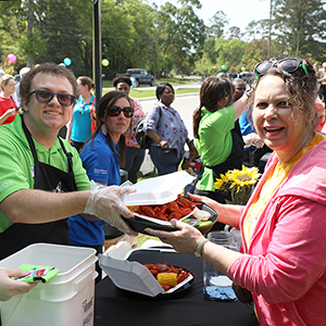 Pelican State CU Gives Away 500 Pounds of Crawfish to Members Pelican State CU Gives Away 500 Pounds of Crawfish to Members