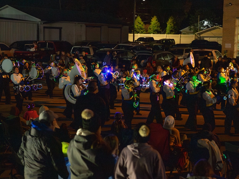 Oblong Spooktacular Parade Image