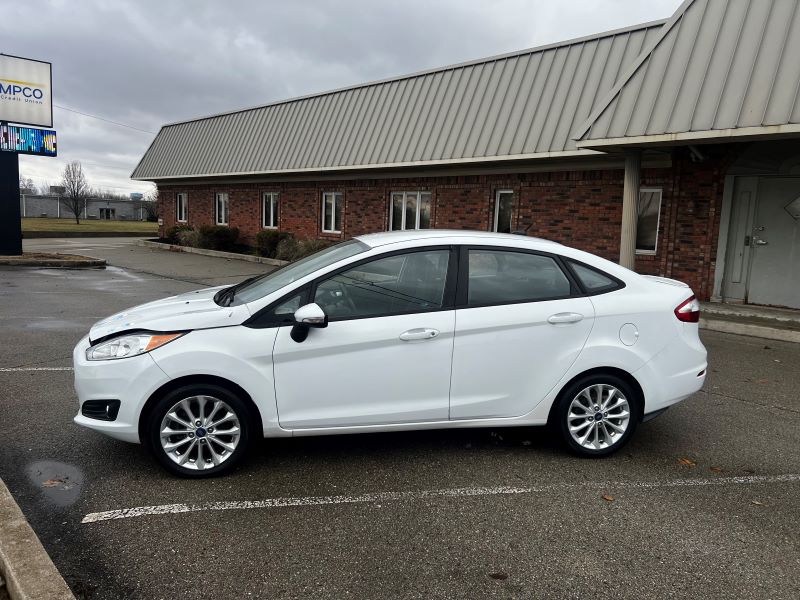 2014 FORD FIESTA SE