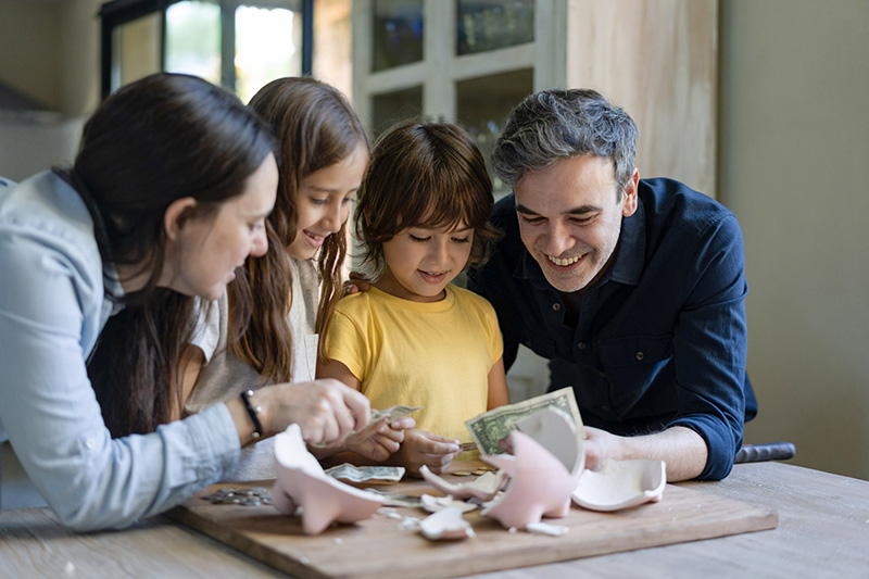 Teach Kids Smart Money Habits This Summer Teach Kids Smart Money Habits This Summer