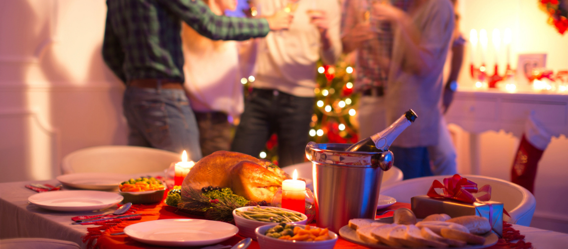 5 Tips for holiday entertaining on a budget