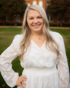 Photo of Lauren Davenport