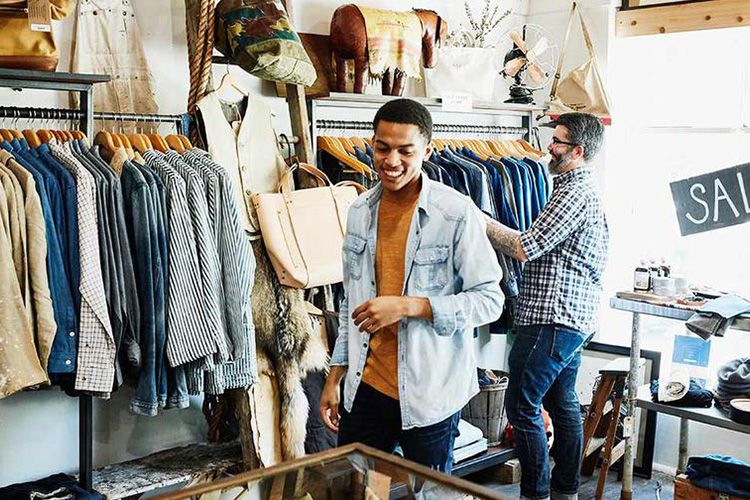10 Reasons People Stay in Debt 10 Reasons People Stay in Debt