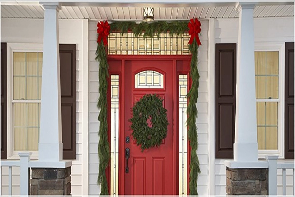 Should You Buy a House During the Holidays?