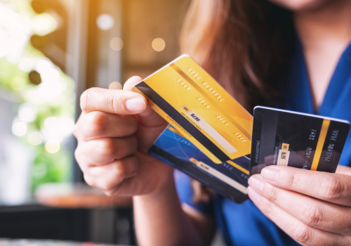 The Dos and Don'ts of Your First Credit Card