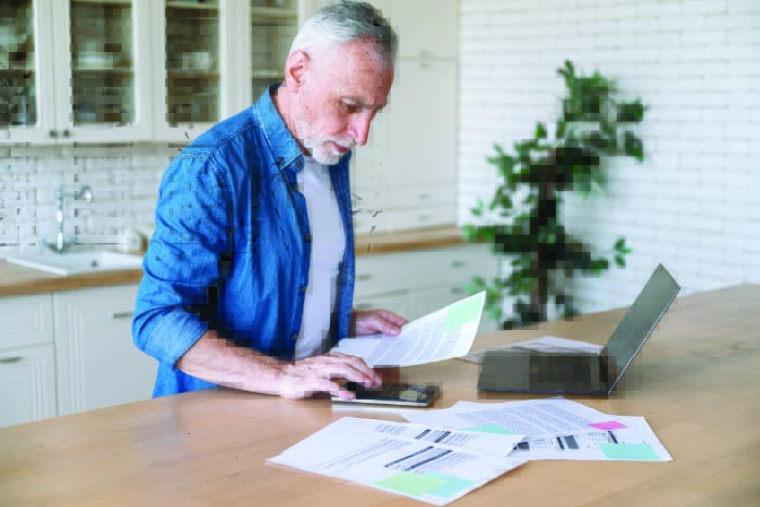 8 Ways to Cut Household Expenses 8 Ways to Cut Household Expenses