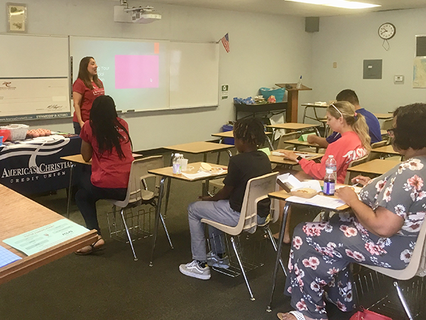 ACCU PARTNERS WITH COMMUNITY COLLEGE TO TEACH FINANCIAL LITERACY SERVING FOSTER YOUTH ACCU PARTNERS WITH COMMUNITY COLLEGE TO TEACH FINANCIAL LITERACY SERVING FOSTER YOUTH
